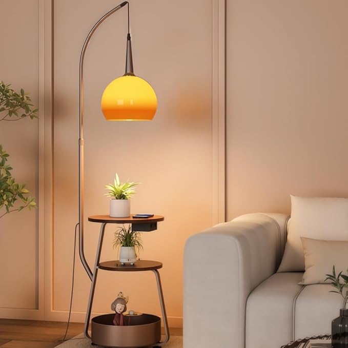 Lámpara de Piso Contemporánea con Luz Ámbar y Repisas de Madera